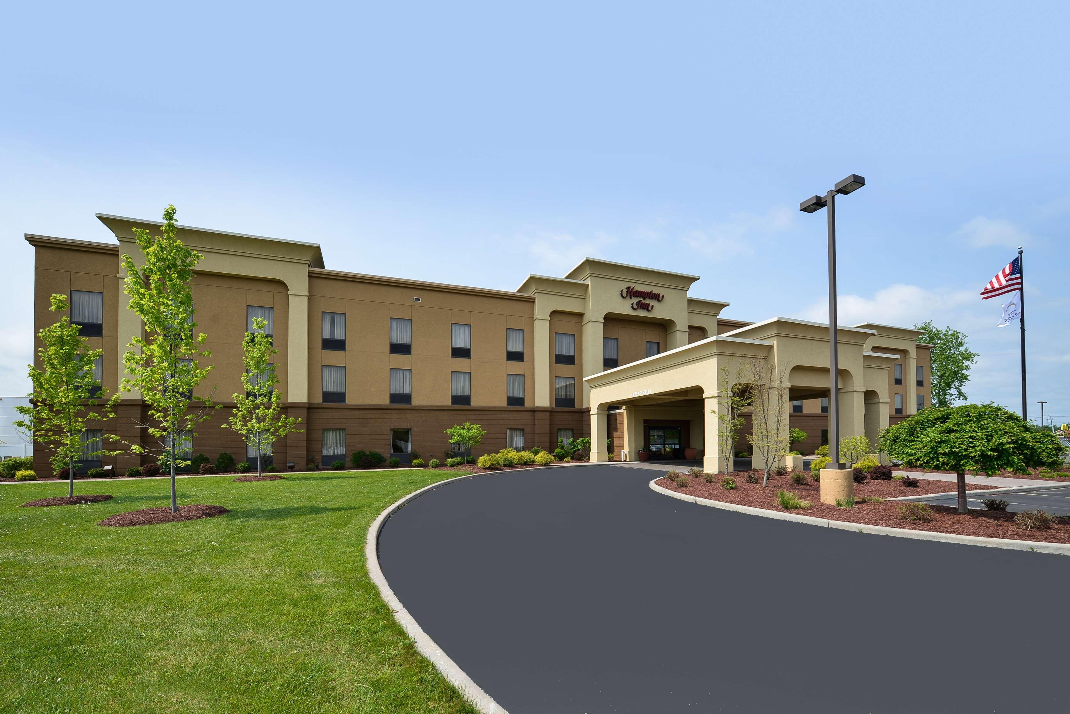 Hampton Inn Utica Buitenkant foto