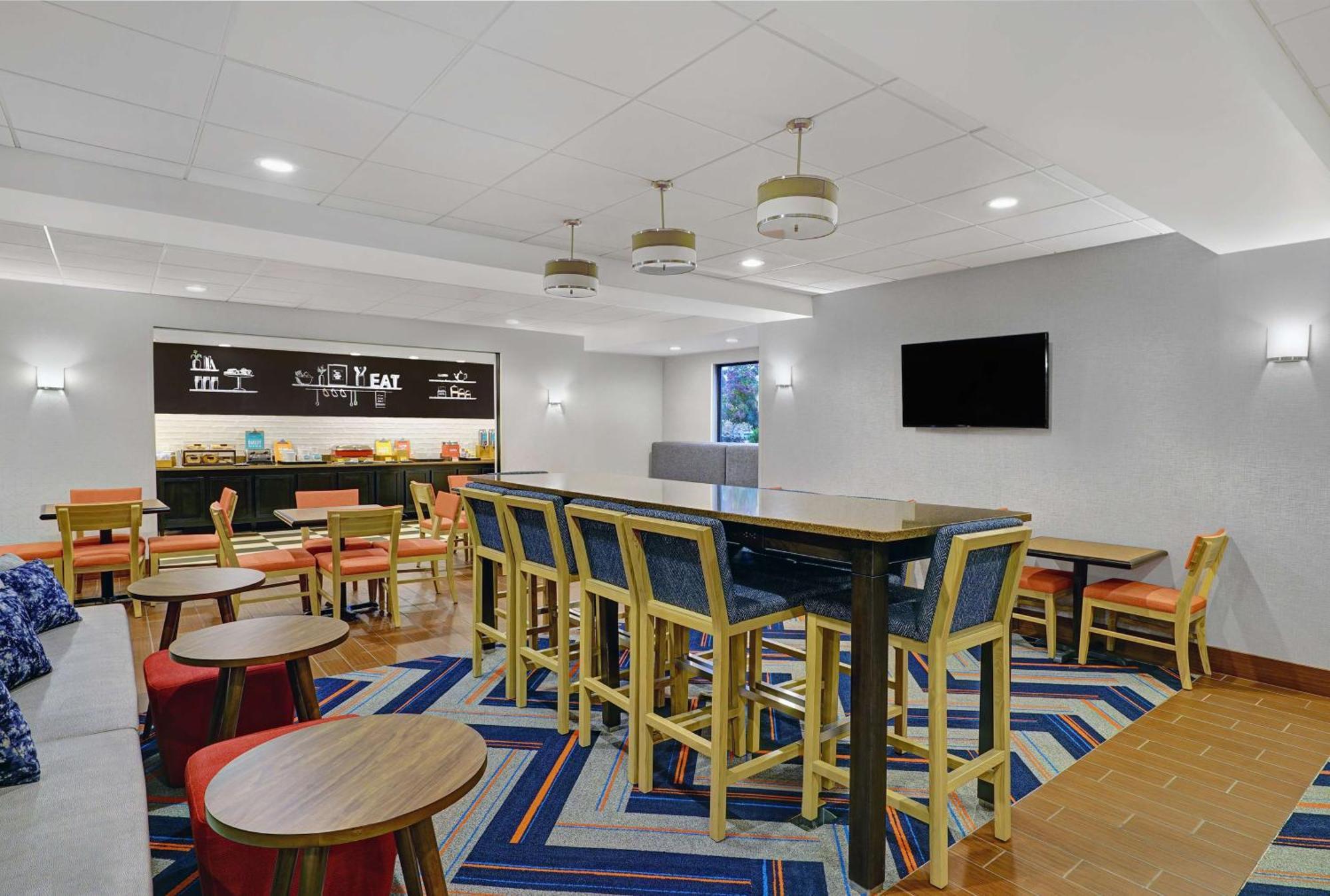Hampton Inn Utica Buitenkant foto