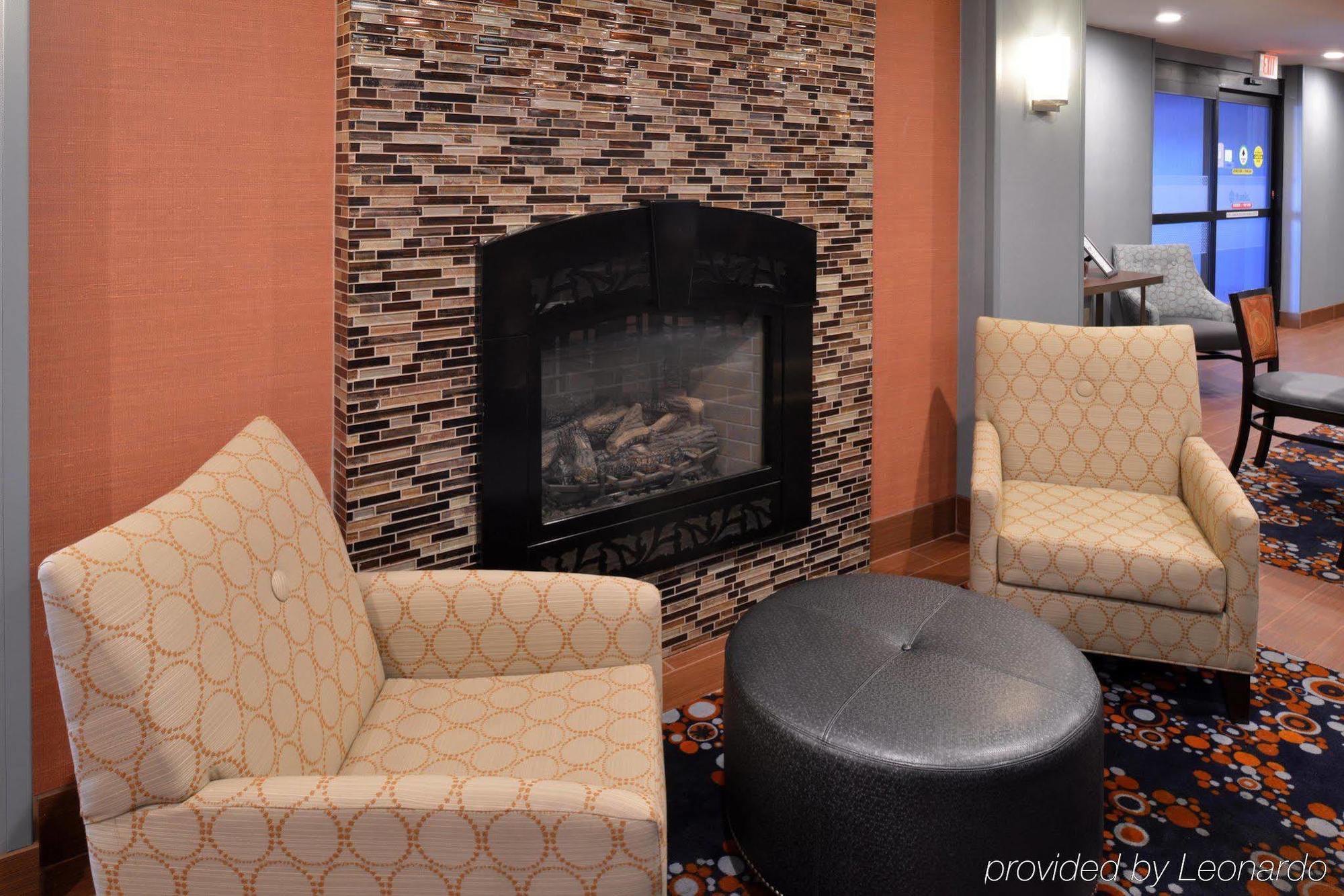 Hampton Inn Utica Buitenkant foto